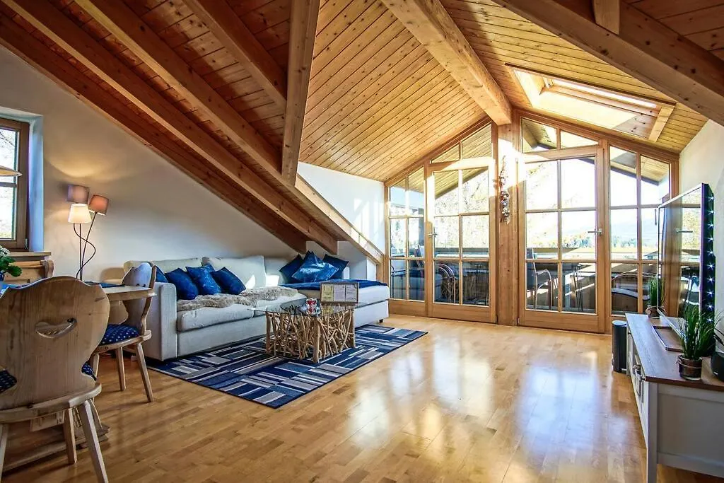 Luxury Living Near Weissensee +Balcony +Netflix Fussen 0*,