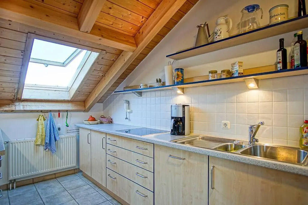Luxury Living Near Weissensee +Balcony +Netflix Füssen Apartamento
