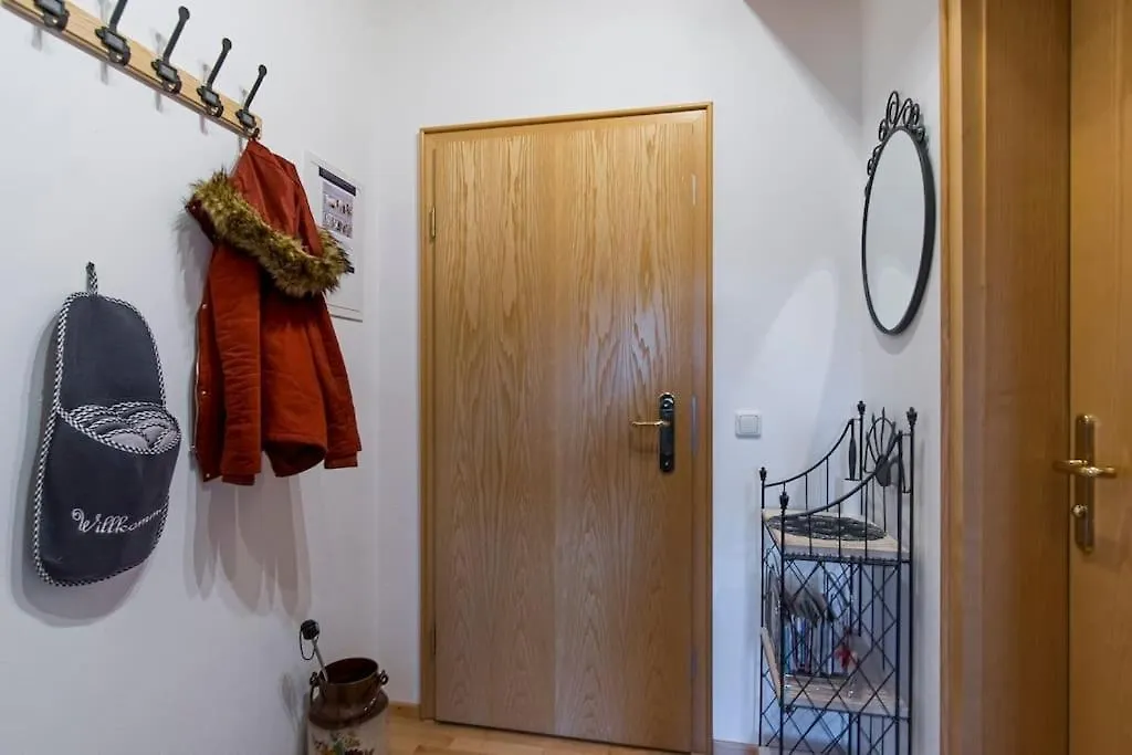 Luxury Living Near Weissensee +Balcony +Netflix Fussen Germany