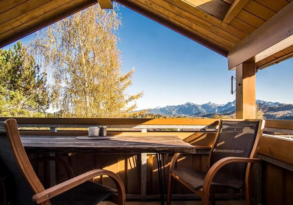 Luxury Living Near Weissensee +Balcony +Netflix Fussen