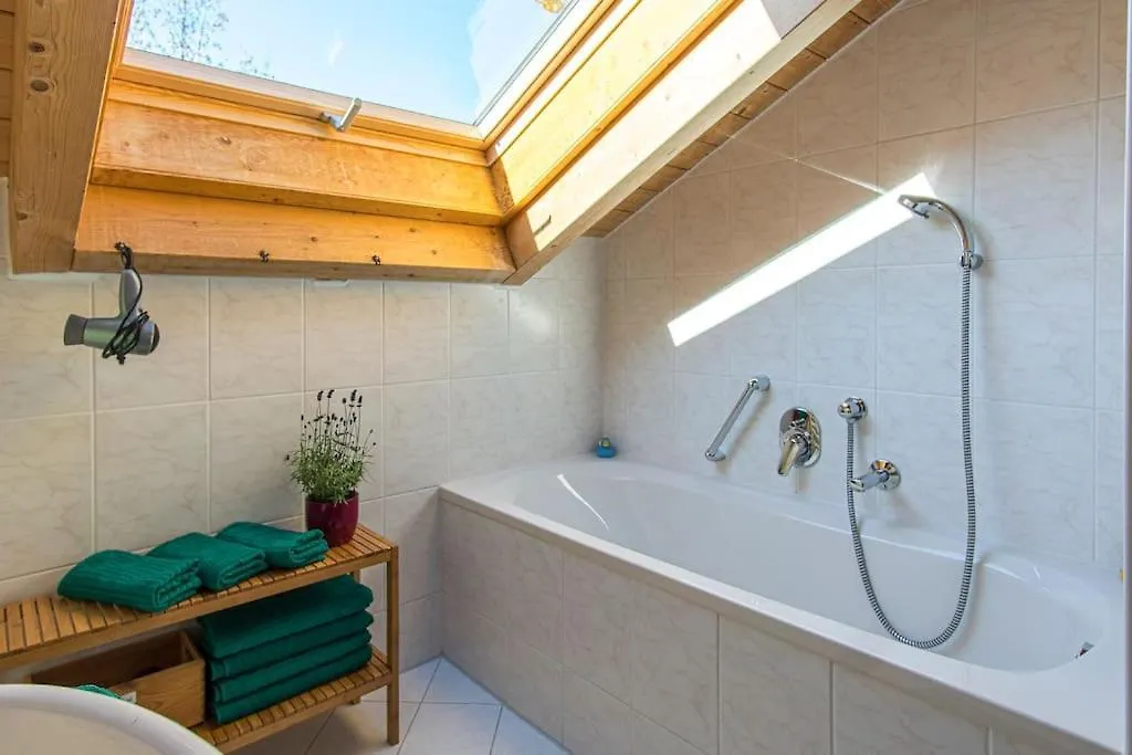 Luxury Living Near Weissensee +Balcony +Netflix Fussen
